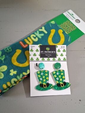 St. Patrick Green Glitter Leprechaun Hat Earrings & Bandana/Bag Twilly